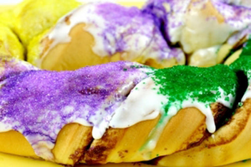 NolaCajun Gourmet Traditional King Cake New Orleans classic Mardi Gras iced king cake