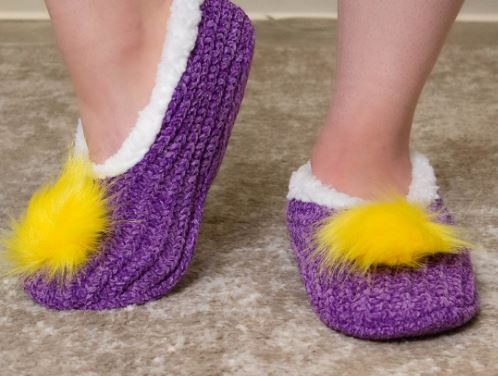 NolaCajun Womens Pom Pom Sherpa Footies Purple Yellow L/XL Louisiana Tiger Spirit Socks